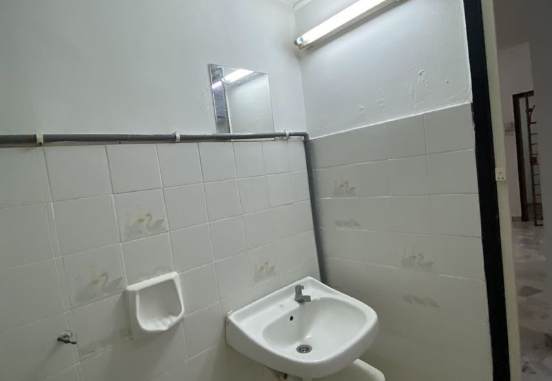 Subang Perdana Goodyear Court 6