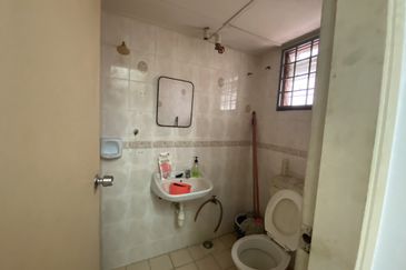 Subang Perdana Goodyear Court 10