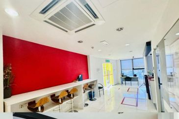 Taipan Business Centre, USJ 10