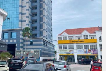 Taipan Business Centre, USJ 10