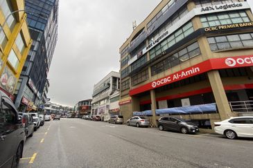 Taipan Business Centre, USJ 10