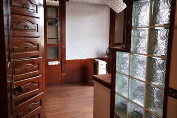 Subang Perdana Goodyear Court 10