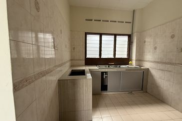 Subang Perdana Goodyear Court 10