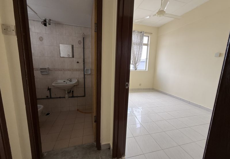 Subang Perdana Goodyear Court 10