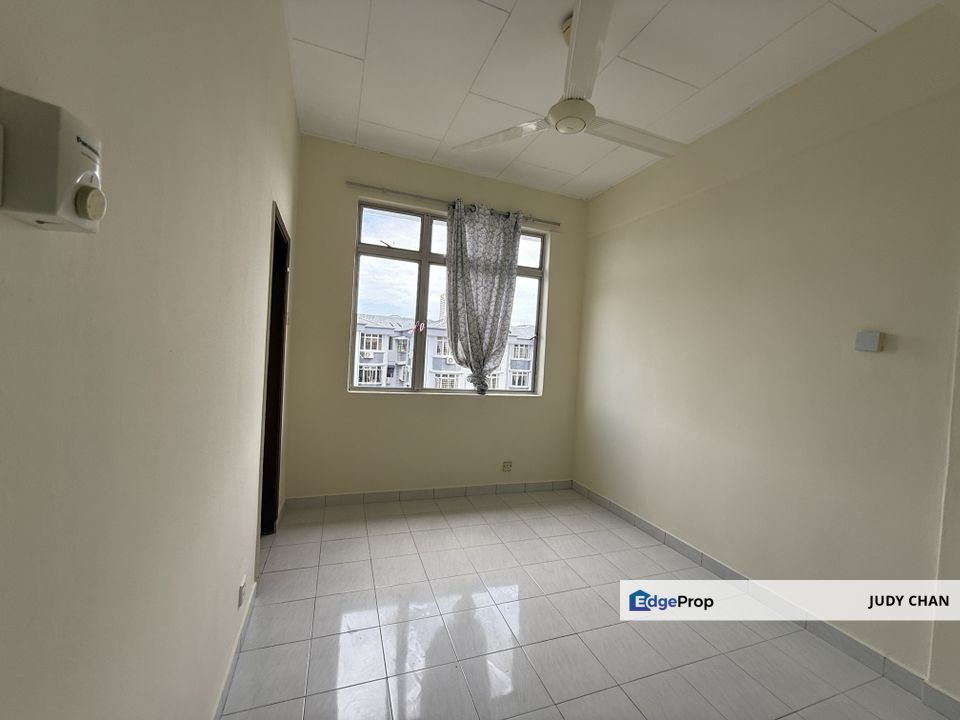 Goodyear Court 10 Basic Unit @ Usj15 Subang Jaya, Selangor, Subang Jaya