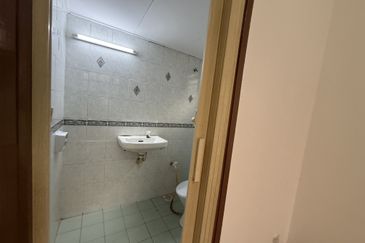 Subang Perdana Goodyear Court 10