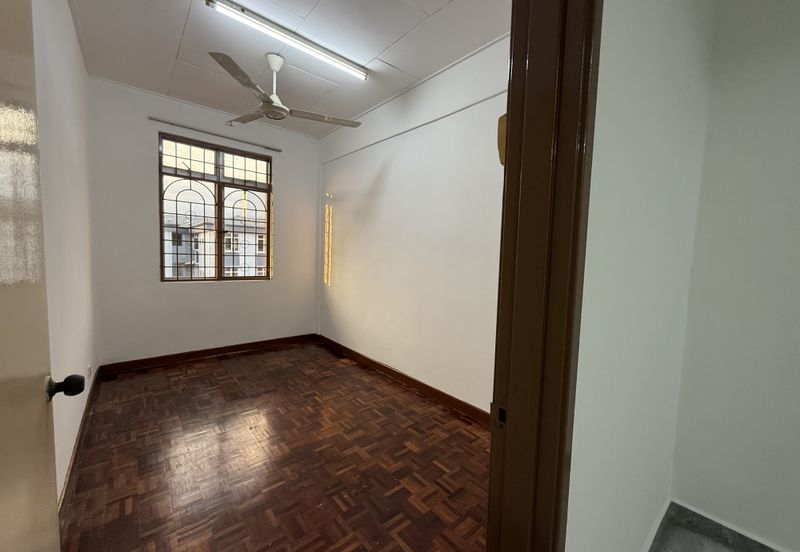 Subang Perdana Goodyear Court 10