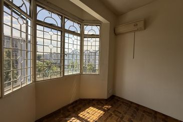 Subang Perdana Goodyear Court 10