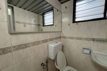 Subang Perdana Goodyear Court 10