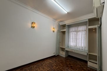 Subang Perdana Goodyear Court 10