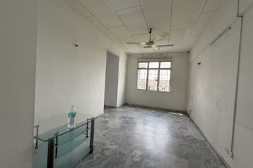 Subang Perdana Goodyear Court 10