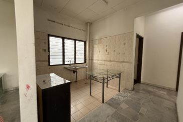 Subang Perdana Goodyear Court 10