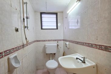 Subang Perdana Goodyear Court 10