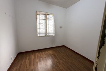 Subang Perdana Goodyear Court 10