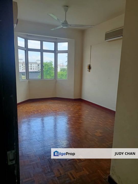 Goodyear Court 8  @ USJ14   3r2b 1036sf , Selangor, USJ
