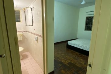 Subang Perdana Goodyear Court 10