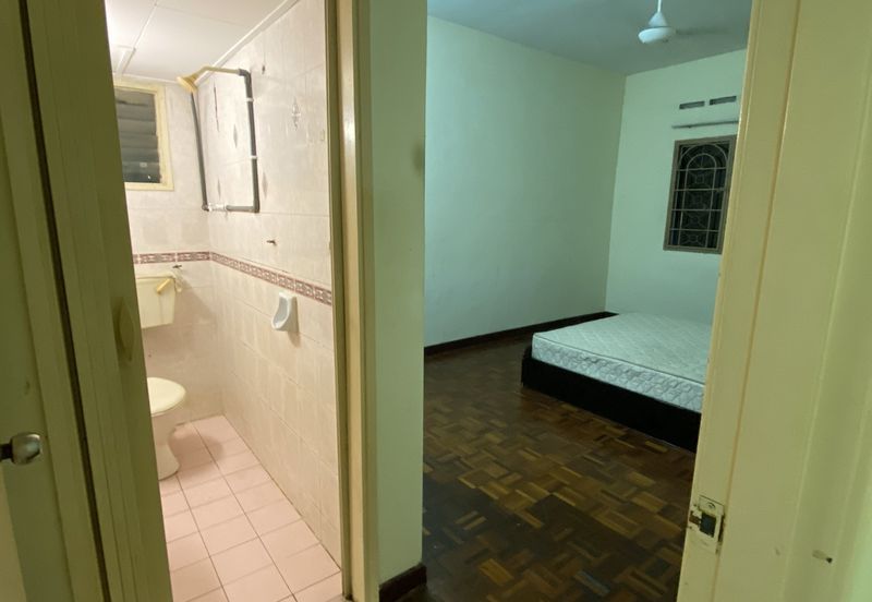 Subang Perdana Goodyear Court 10