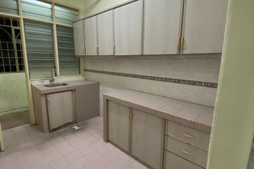 Subang Perdana Goodyear Court 10