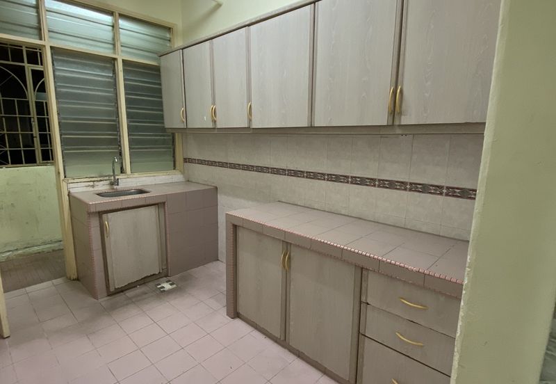 Subang Perdana Goodyear Court 10