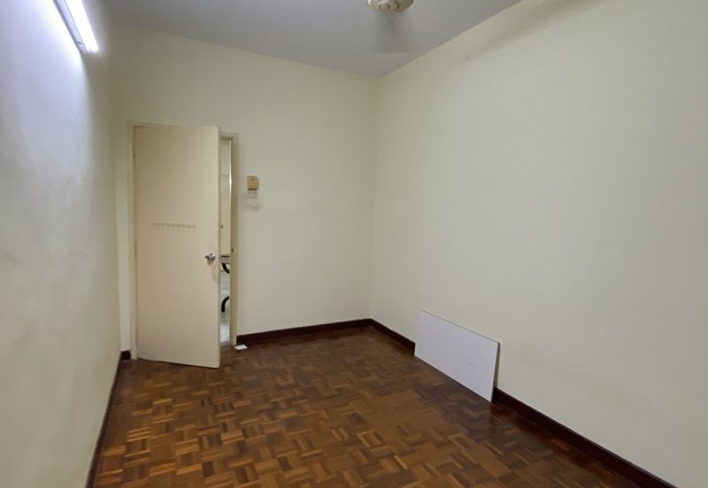 Subang Perdana Goodyear Court 10