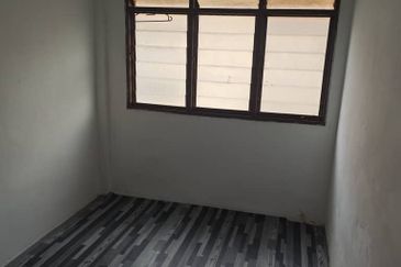 SS 13 Walk-up 2Rooms1Bath Flat  Jalan SS 13/1, SS13, Subang Jaya, Selangor