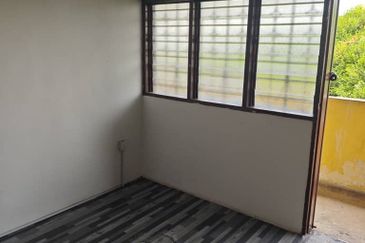 SS 13 Walk-up 2Rooms1Bath Flat  Jalan SS 13/1, SS13, Subang Jaya, Selangor