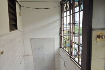 SS 13 Walk-up 2Rooms1Bath Flat  Jalan SS 13/1, SS13, Subang Jaya, Selangor