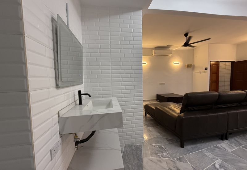 Subang Perdana Goodyear Court 10