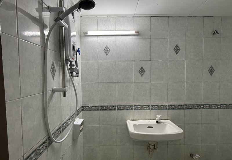 Subang Perdana Goodyear Court 10