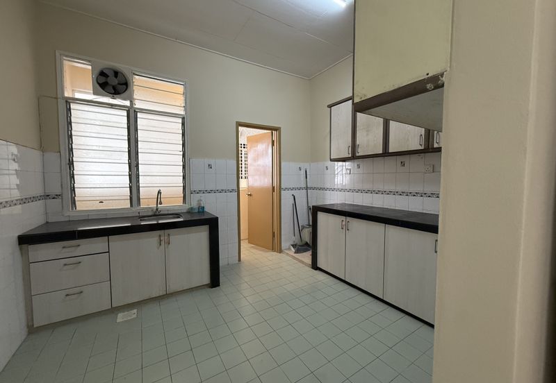 Subang Perdana Goodyear Court 9