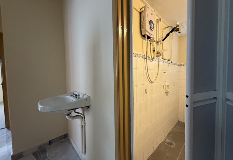 Subang Perdana Goodyear Court 9