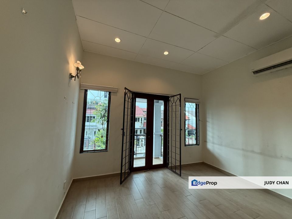 USJ11 SUBANG JAYA - PARTIALLY FURNISHED, 2STY LANDED INTERMEDIATE, Selangor, Subang Jaya