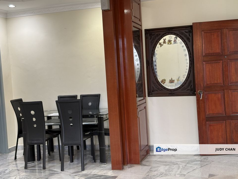 Goodyear Court 10 Partly Furnished 3r2b, Selangor, Subang Jaya