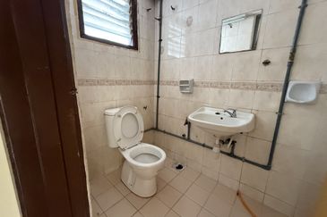 Subang Perdana Goodyear Court 10