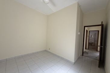 Subang Perdana Goodyear Court 10