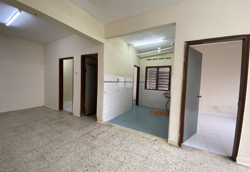 Subang Perdana Goodyear Court 10