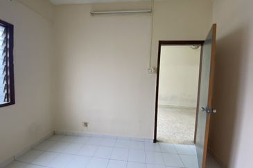 Subang Perdana Goodyear Court 10