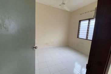 Subang Perdana Goodyear Court 10