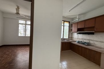 Subang Perdana Goodyear Court 10