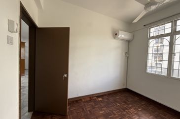 Subang Perdana Goodyear Court 10