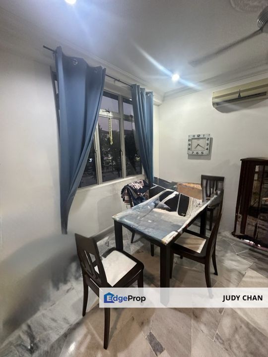 Goodyear Court 10 Usj15 3R2B Bu800sf with Built-ins -  Selling Cheap!, Selangor, Subang Jaya