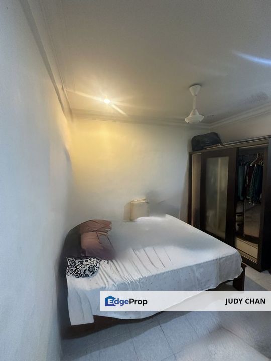 Goodyear Court 10 Usj15 3R2B Bu800sf with Built-ins -  Selling Cheap!, Selangor, Subang Jaya