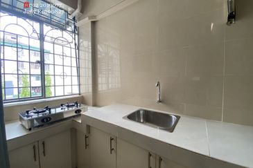 Subang Perdana Goodyear Court 10