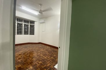 Subang Perdana Goodyear Court 10