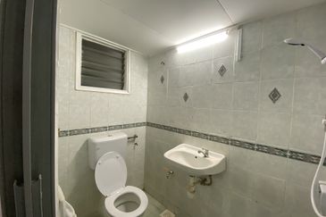 Subang Perdana Goodyear Court 10