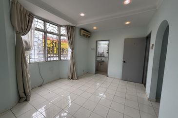 Subang Perdana Goodyear Court 10