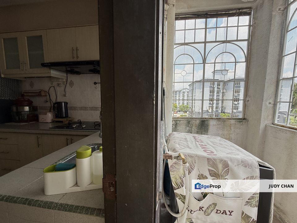 Goodyear Court 10 3r2b Bu1100sf F/Furnished, Selangor, Subang Jaya