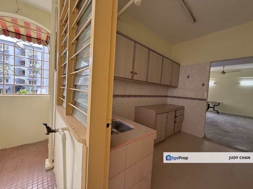 Goodyear Court 10 @ USJ15 Subang Jaya -Part Furnished, Selangor, Subang Jaya