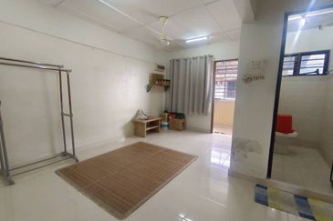 Flat Pandan Indah