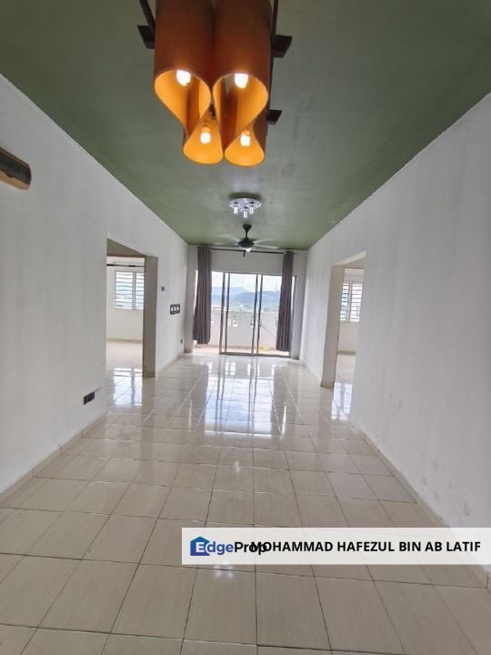 Corner lot, Facing Tasik. Laguna Biru Apartment, Taman Tasik Biru, Kundang, Rawang, Selangor, Rawang